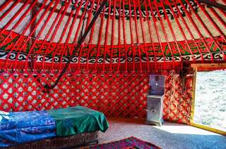 Гостевой дом Feel Nomad Yurt Camp Ak-Say Четырехместный номер-6